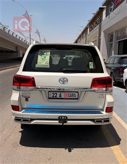 تويوتا لاندكروزر